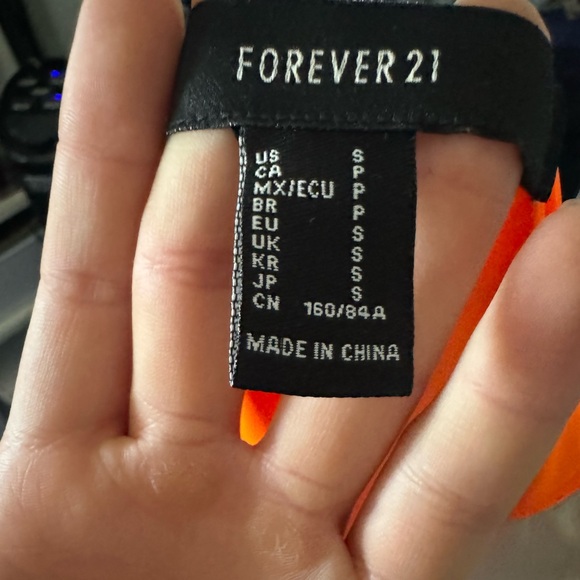 Lightweight jacket - Picture 2 of 2